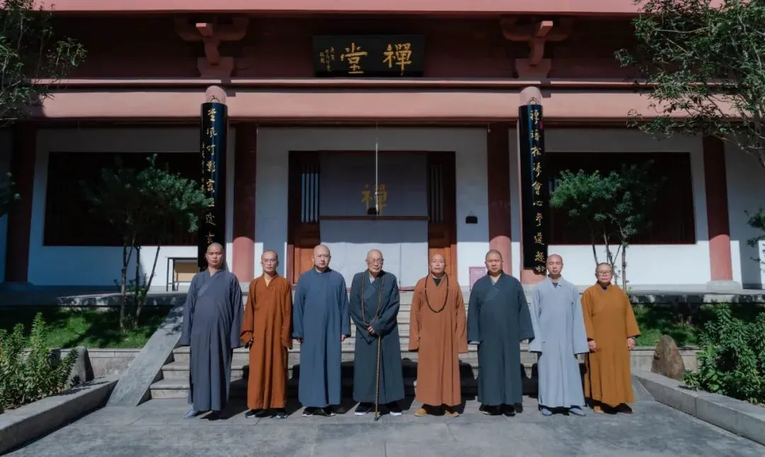 中国佛教协会副会长圣辉长老一行莅临广州花都华严寺参访